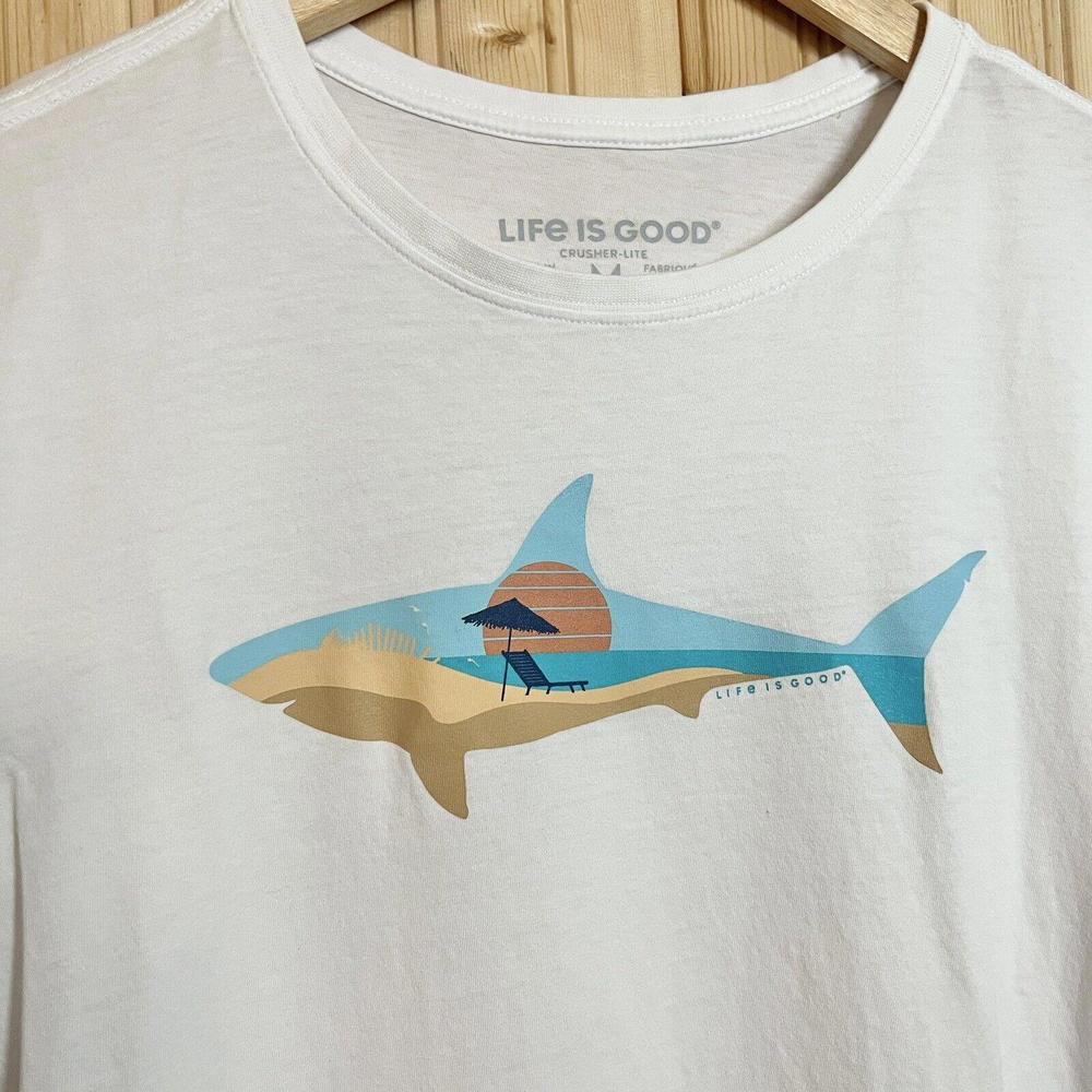 Life is Good Short Sleeve T Shirt Shark Beach White Thin Mens Crusher-Lite Sz M - Picture 2 of 8